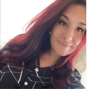 Meet your Posher, Cloée